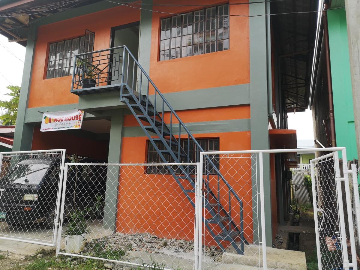 Estrelle Orange House - Backpackers Hub Daire Puerto Princesa Dış mekan fotoğraf