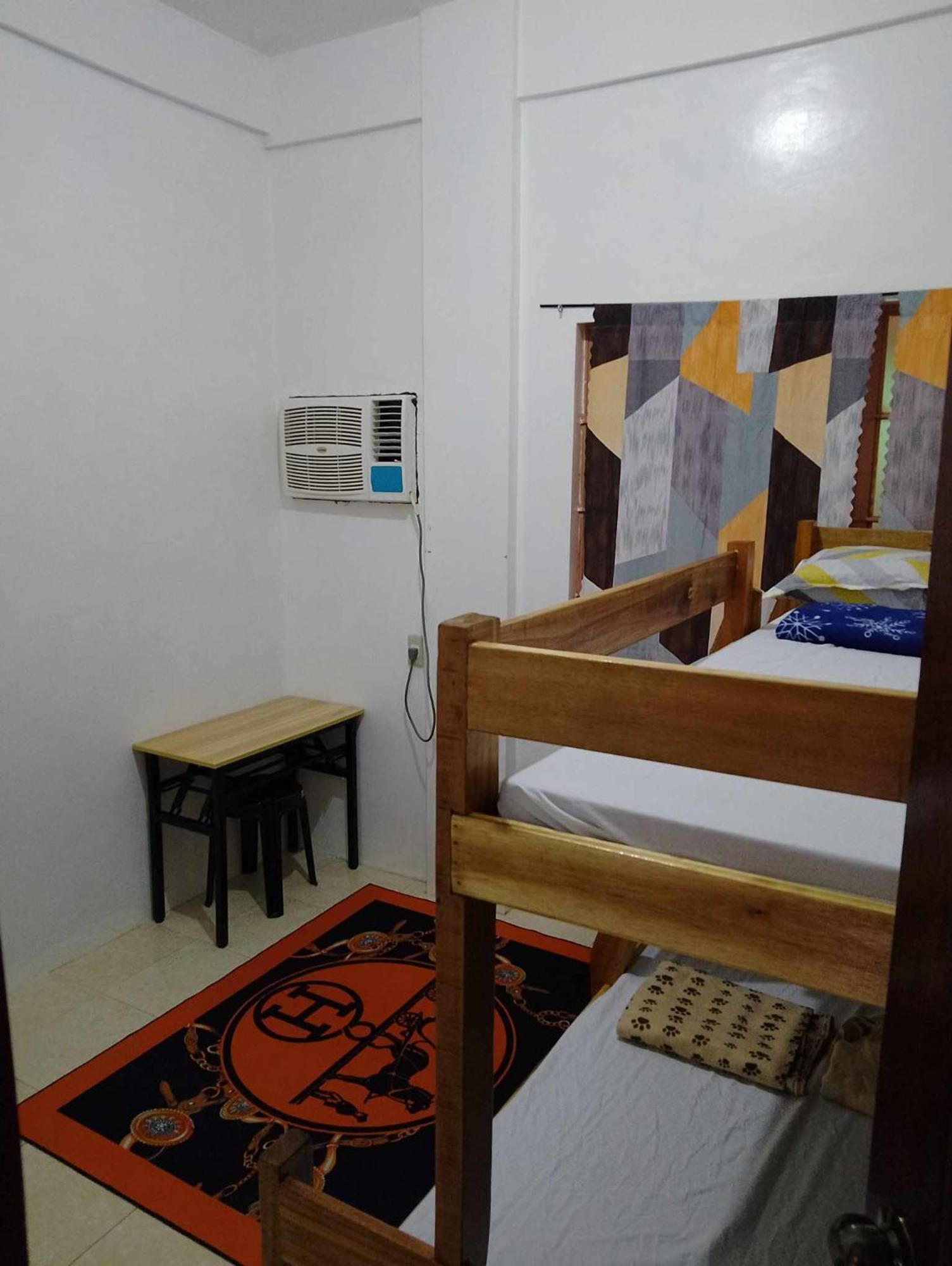 Estrelle Orange House - Backpackers Hub Daire Puerto Princesa Dış mekan fotoğraf