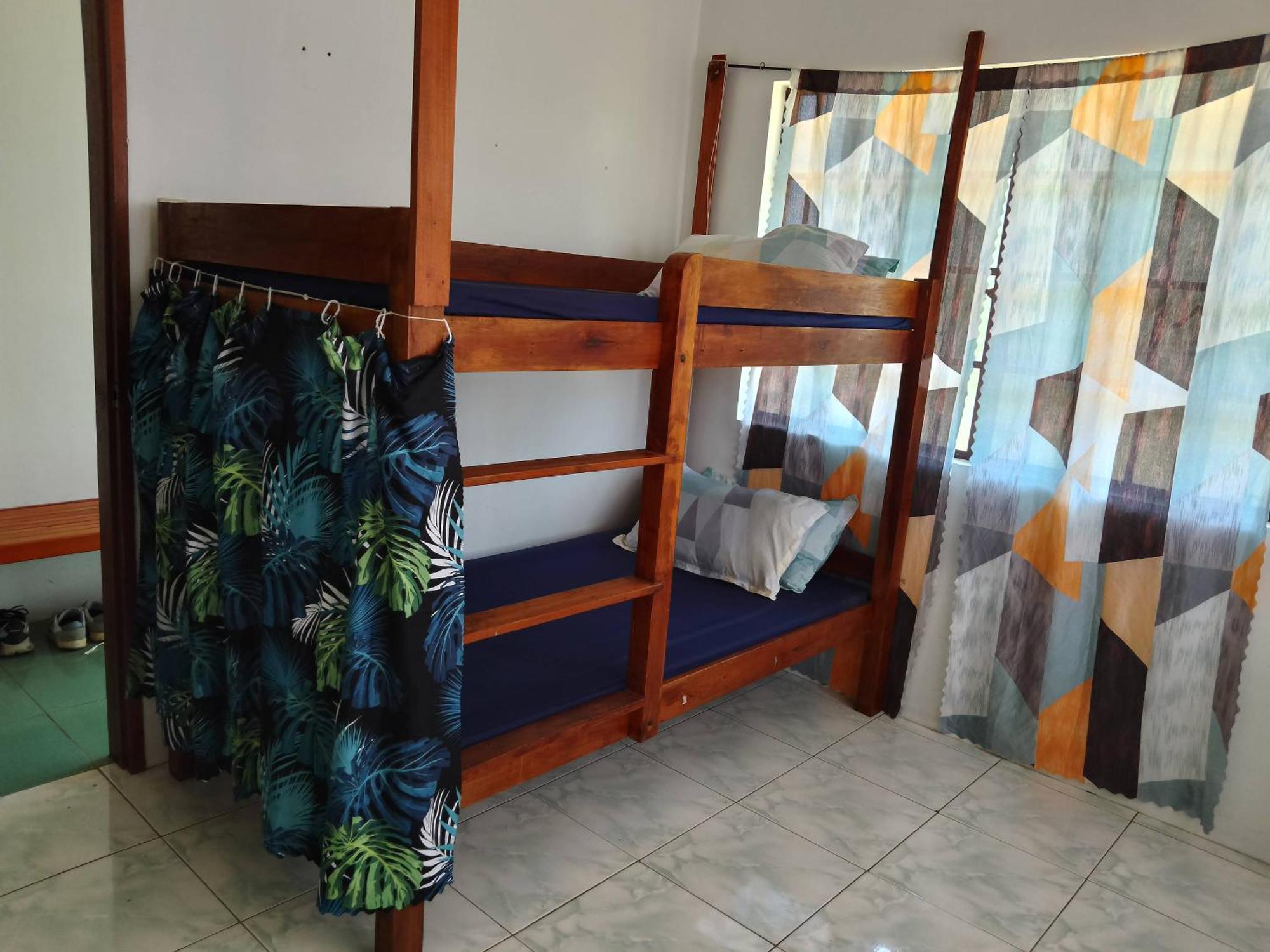 Estrelle Orange House - Backpackers Hub Daire Puerto Princesa Dış mekan fotoğraf