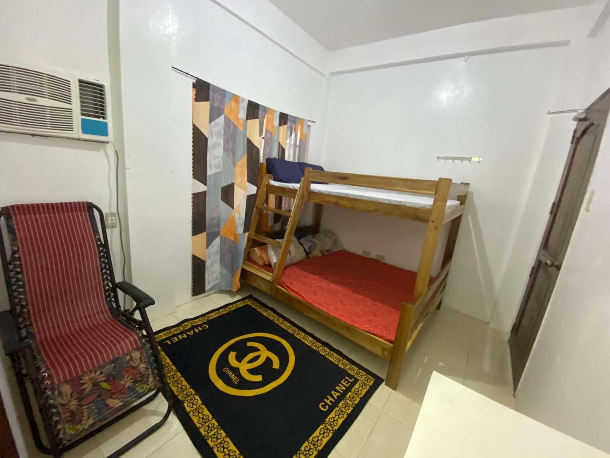 Estrelle Orange House - Backpackers Hub Daire Puerto Princesa Dış mekan fotoğraf