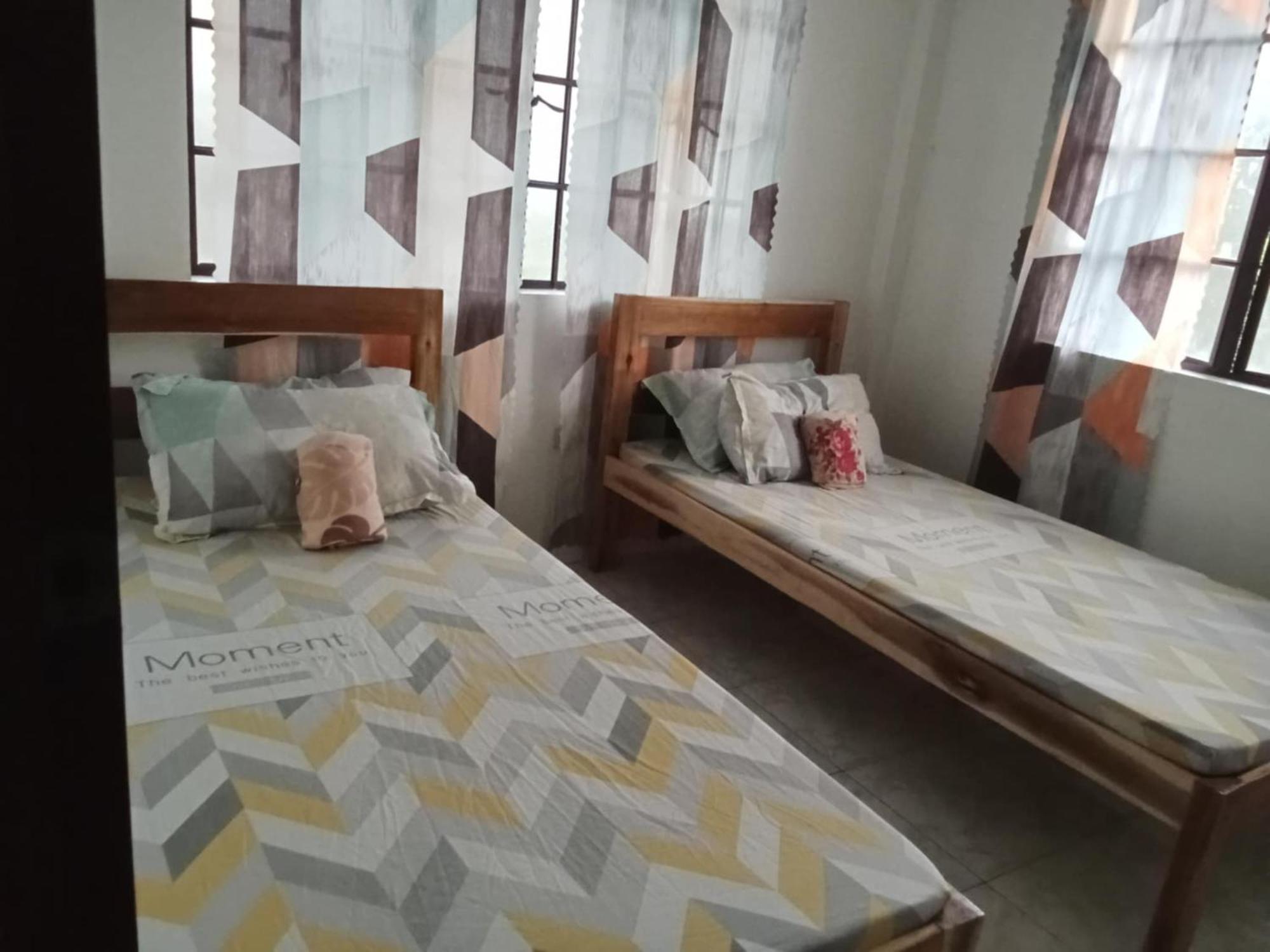 Estrelle Orange House - Backpackers Hub Daire Puerto Princesa Dış mekan fotoğraf